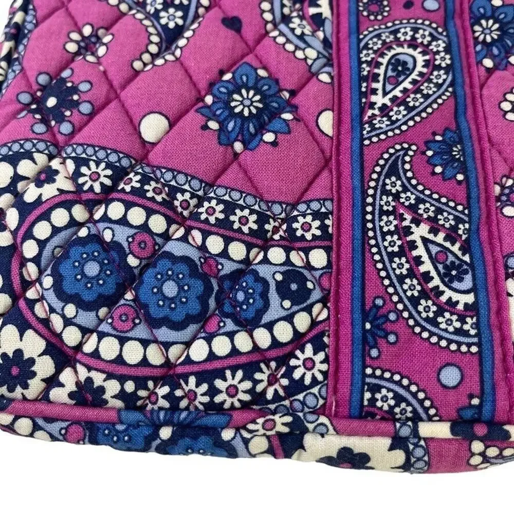Vera Bradley Boysenberry Tablet Sleeve Padded Paisley Zip Around Bag Quilted